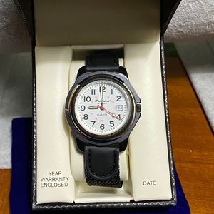 NWT Precision by Gruen Watch 🖤🤍